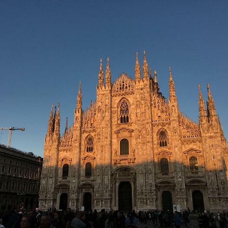 Duomo View Design Studio R&R Apartment Milan Bagian luar foto