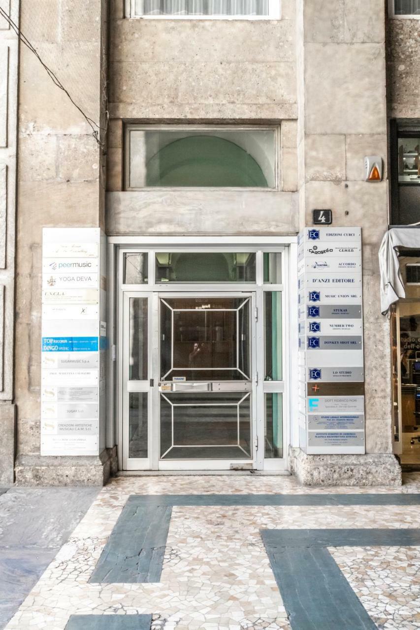 Duomo View Design Studio R&R Apartment Milan Bagian luar foto