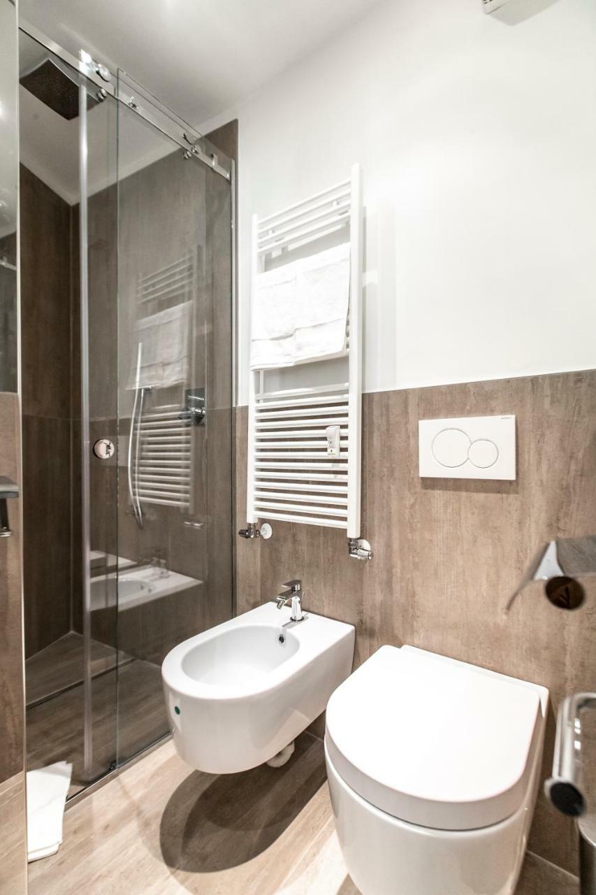 Duomo View Design Studio R&R Apartment Milan Bagian luar foto