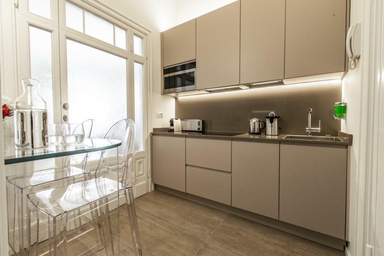 Duomo View Design Studio R&R Apartment Milan Bagian luar foto