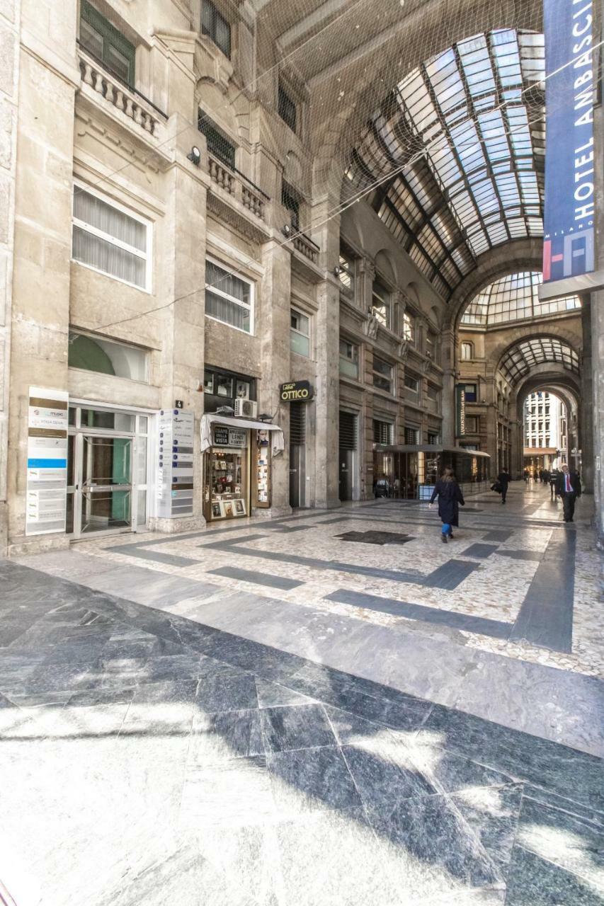 Duomo View Design Studio R&R Apartment Milan Bagian luar foto