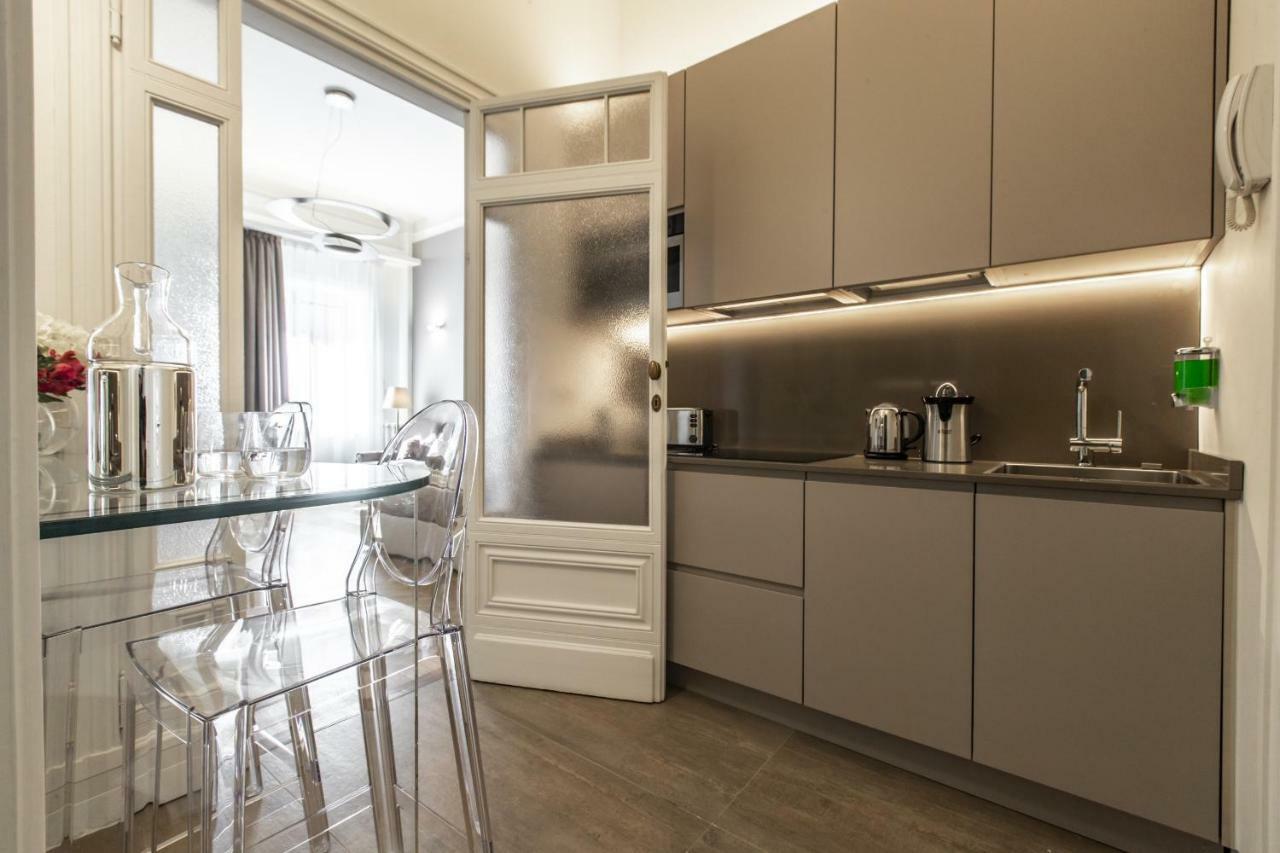 Duomo View Design Studio R&R Apartment Milan Bagian luar foto